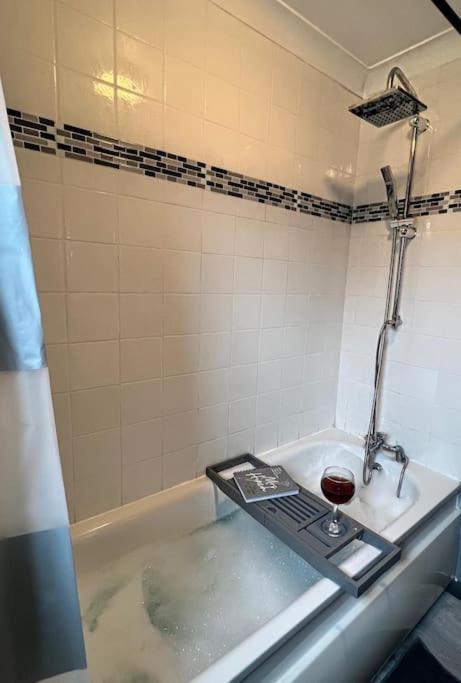 Lovely, Two Bedroom Apartment Central Location London Ngoại thất bức ảnh